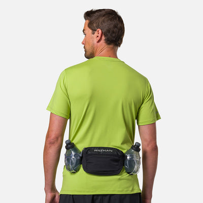 color:Black/Reflective Silver||seo:Nathan TrailMix Plus Hydration Belt 3.0 - Black/Reflective Silver - On Model - Back View