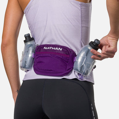 color:Imperial Purple/Paisley Purple||view:sku image back||seo:Nathan TrailMix Plus Insulated Hydration Waist Belt 3.0 - Imperial Purple/Paisley Purple - Pulling Flask From Carrier