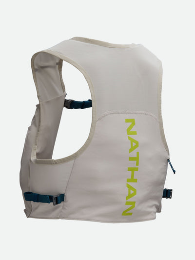 color:Vapor Grey||view:sku image primary||seo:Nathan Pinnacle FeatherLite 1.5 Liter Unisex Hydration Vest - Vapor Grey - Back Of Pack