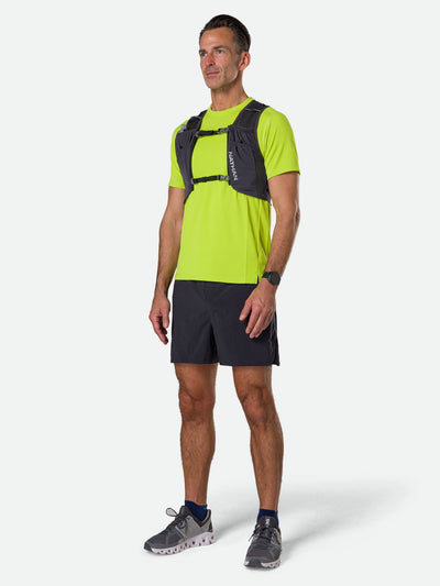 color:Charcoal/Reflective Silver||seo:Nathan Pinnacle FeatherLite 1.5 Liter Unisex Hydration Vest - Charcoal/Reflective Silver - Male Runner Three Quarter View
