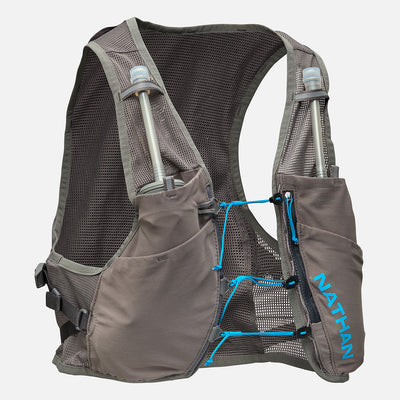 color:Charcoal/Electric Blue||seo:Nathan Pinnacle Breeze 4 Liter Unisex Hydration Race Vest - Charcoal/Electric Blue - Front of Pack