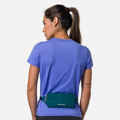 color:Deep Teal/Surf Spray||view:sku image back||seo:Nathan Marathon Waist Pack 3.0 - Deep Teal/Surf Spray - On Model - Back of Pack