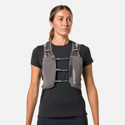 color:Charcoal/Surf Spray||view:SKU Image Back||seo:Nathan Pinnacle Breeze 4 Liter Women's Hydration Race Vest - Charcoal/Surf Spray - Female Runner Front View