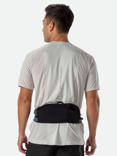 Nathan Pinnacle Belt - Black/Blue Me Away - Male Runner Back View