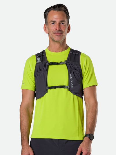 color:Charcoal/Reflective Silver||view:sku image back||seo:Nathan Pinnacle FeatherLite 1.5 Liter Unisex Hydration Vest - Charcoal/Reflective Silver -  Male Runner Front View