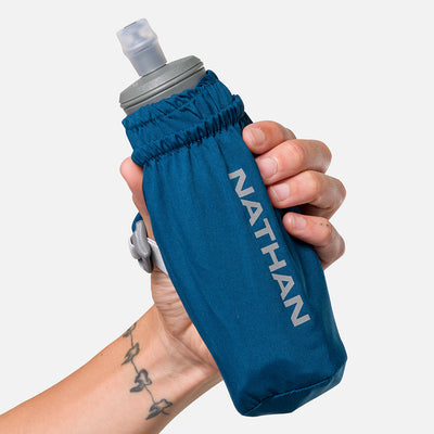 color:Sailor Blue/Reflective Silver||seo:Nathan Pinnacle Soft 14oz Flask Handheld  - Sailor Blue/Reflective Silver - Model Gripping Handheld Flask - Front View